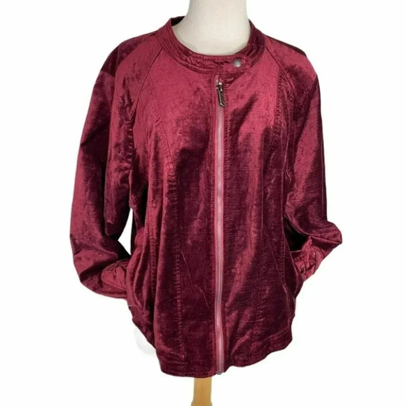 Torrid 2X cranberry Red Velvet Moto Bomber jacket with laced sleeves & pockets‎ - Picture 1 of 9